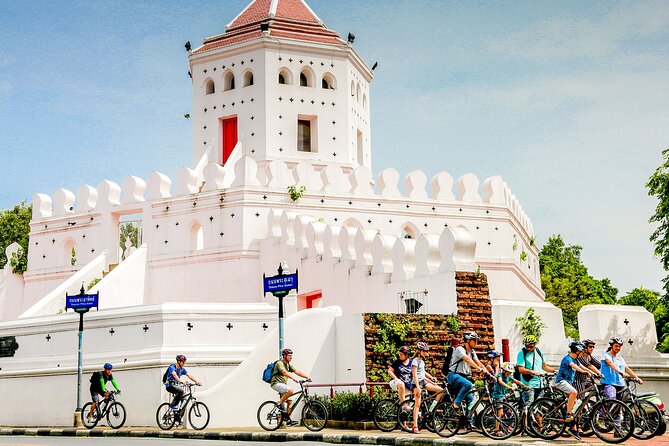 Bangkok: Backstreets and Temple Historic Bike Tour - Bangkok Noi, canals, and a Muslim community
