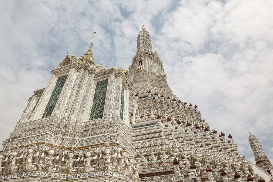 Bangkok: Historical Temples Tour & Hidden Bar at Sunset - Why an evening route works so well in old Bangkok