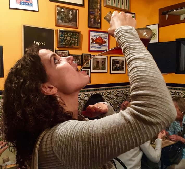 Barcelona: 3-Hour Sips, Sites & Bites Food & History Tour - The Gothic Quarter: stories among old city walls