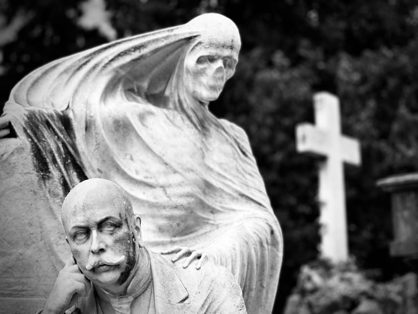 Barcelona: Cemetery Tour - Gothic Graves & Local History - Meeting at Portal de Santa Madrona