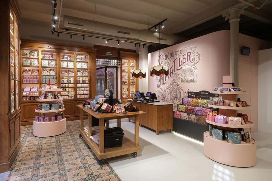 Barcelona & Chocolate Amatller History and Culture + Activity and Tasting - Learning to taste with all five senses