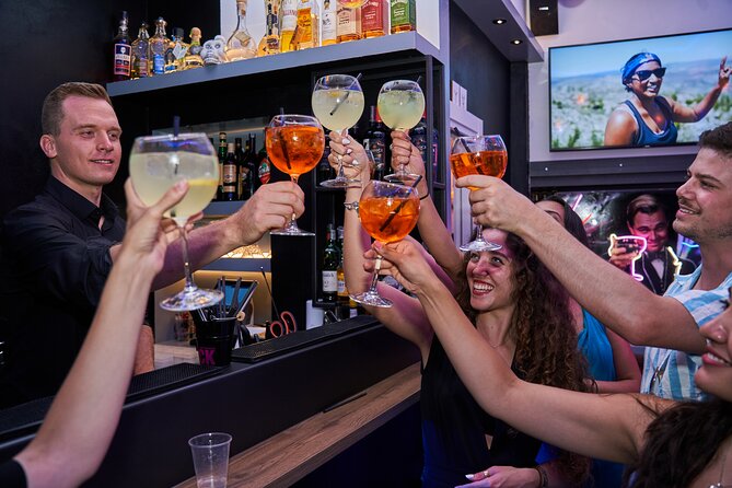 Barcelona Dark History Night Walking Tour With Drinks - What the group atmosphere is really like