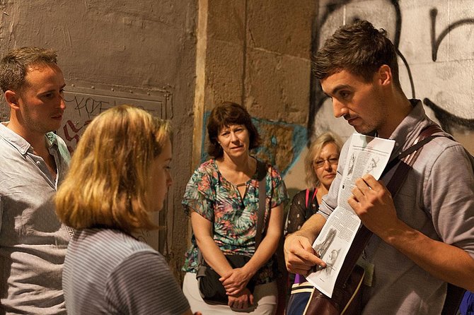 Barcelona's Dark History Night Tour - Timing, clothing, and weather