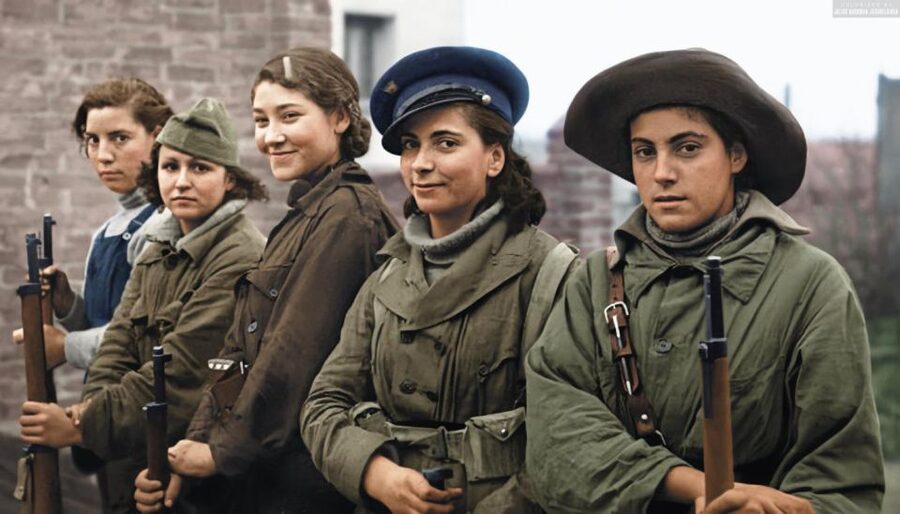 Barcelona: The Spanish Civil War Historical Walking Tour - Starting at Plaça de Catalunya