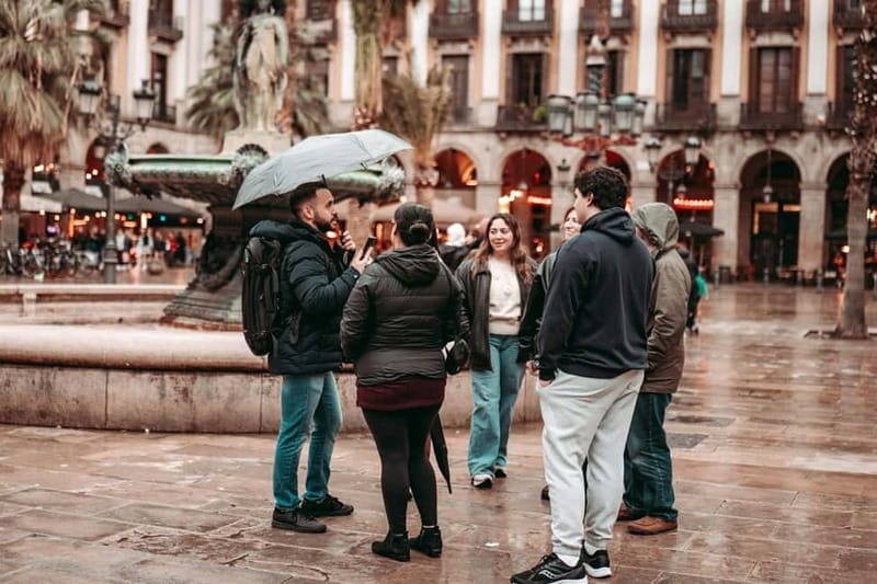 Barcelona: Tipsy Tapas & History Tour in the Gothic Quarter - Third Stop: A Relaxed Finish With a Charcuterie Board