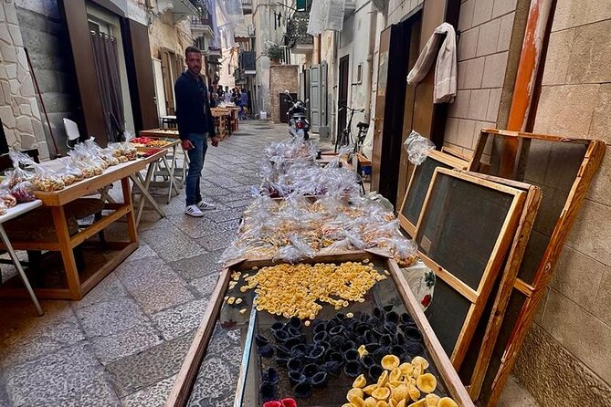 Bari Walk Through History - Bari Vecchia: alleys, legends, and everyday life