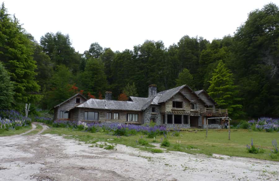 Bariloche: German Immigration and History Walking Tour - Three waves, not one simple immigrant story