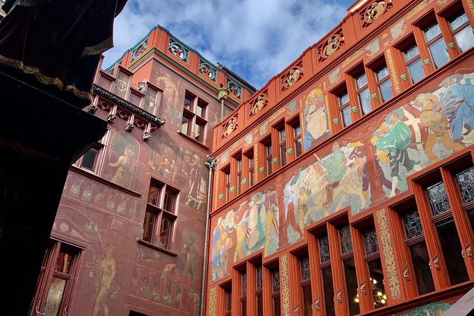 Basel Historical Old Town Tour - Meeting at the Kunstmuseum