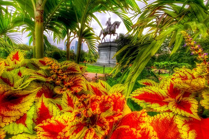 Beacon Hill + Back Bay History + Photo Walking Tour(SMALL Group) - Louisburg Square adds formal Boston style