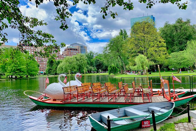Beacon Hill + Back Bay History + Photo Walking Tour(SMALL Group) - Cheers offers a quick pop-culture pause