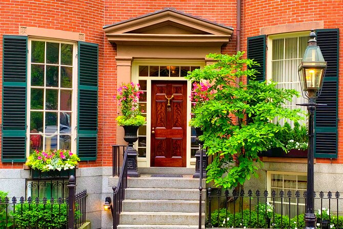 Beacon Hill Boston History + Photo Walking Tour (SMALL Group) - Reading the streets of Beacon Hill