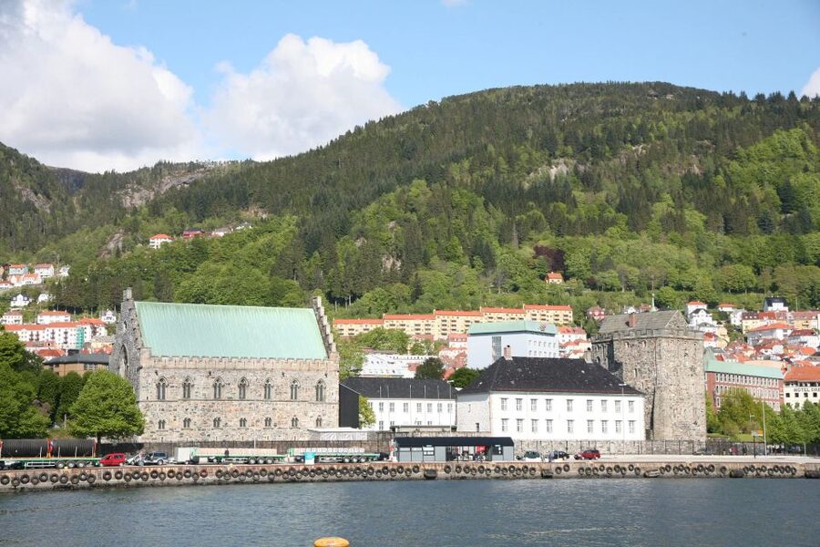Bergen: Sightseeing Cruise of Bergen's Historic Landmarks - Setting out from Börshopen Pier