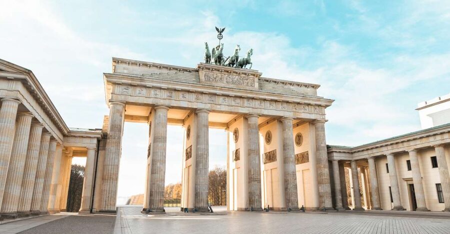 Berlin: 1-Hour Guided Tour of the Historic Center - Key points to know before booking