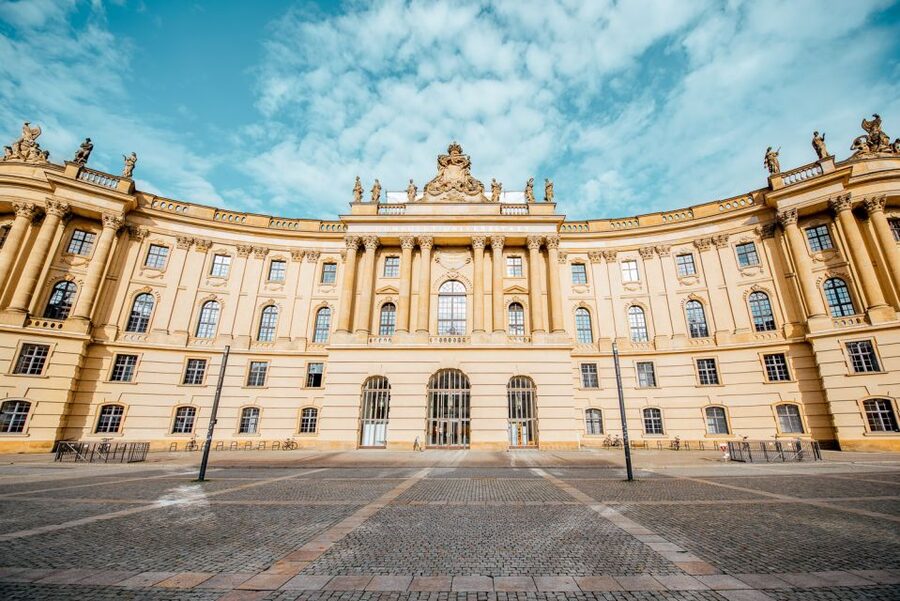 Berlin: 1-Hour Guided Tour of the Historic Center - What this one-hour Berlin walk is really designed to do