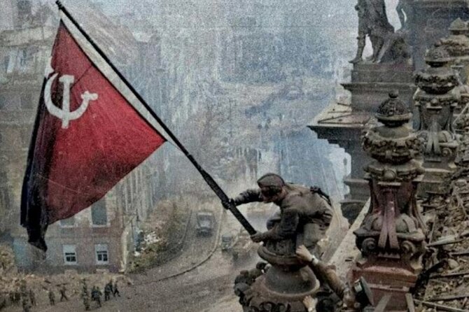 Berlin Battlefield Tour - Operation Berlin 1945 (Small Group) - Key points at a glance