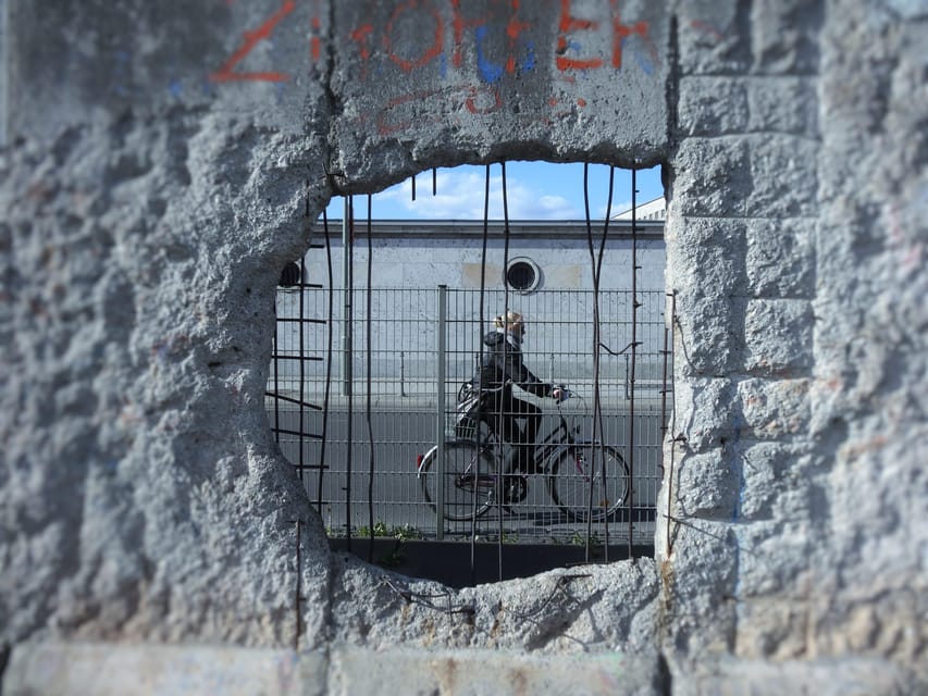Berlin: Cold War History and Berlin Wall Guided Walking Tour - Is $31 a good price?