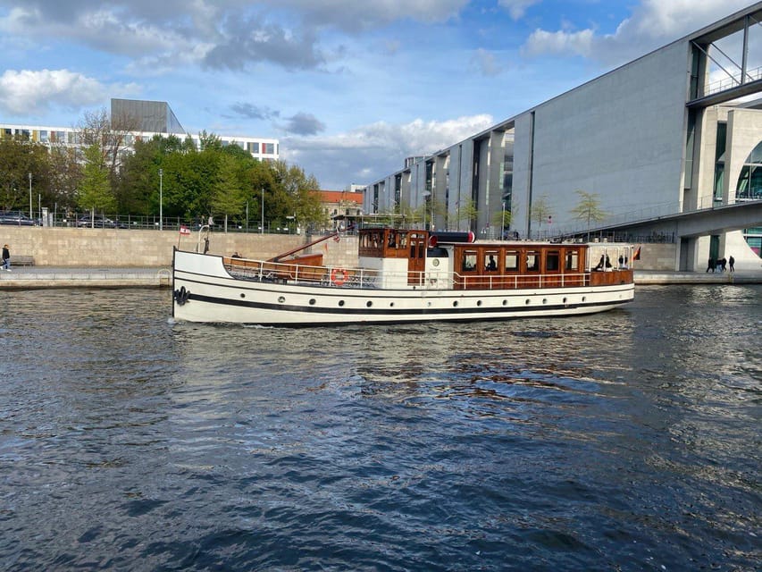 Berlin: Historic Boat Sightseeing City Center Tour - Comparing the $33 price with other Berlin sightseeing options