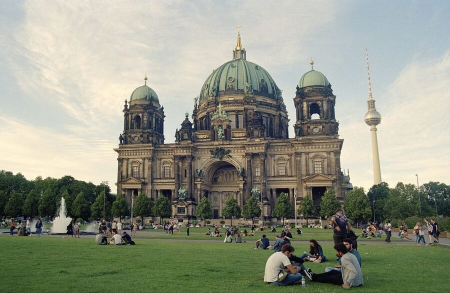 Berlin Historical Highlights Walking Tour - Private group value at $389