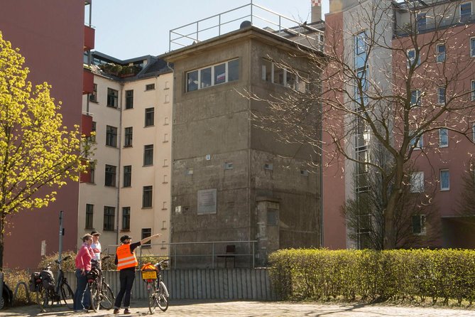 Berlin Wall and Cold War Bike Tour in Small Groups - Why a bicycle fits Berlin’s divided past