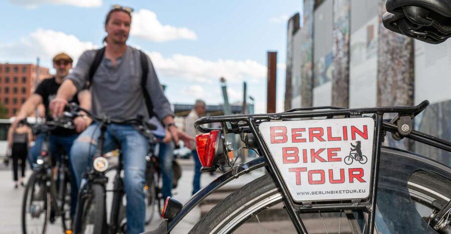 Berlin Wall History Small Group Cycling Tour - Mauerpark and the first traces of division