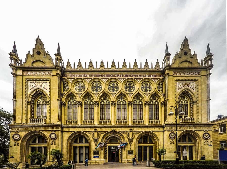Best of Baku: 4-Hour City Tour Historic and Modern Landmarks - Starting above Baku at Highland Park