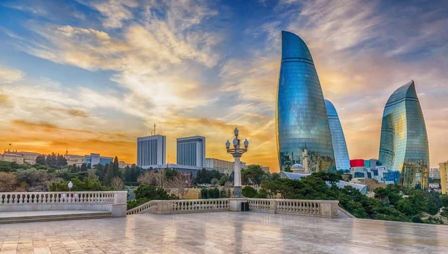Best of Baku: 4-Hour City Tour Historic and Modern Landmarks - Carpet Museum, Baku Boulevard, and Mini-Venice