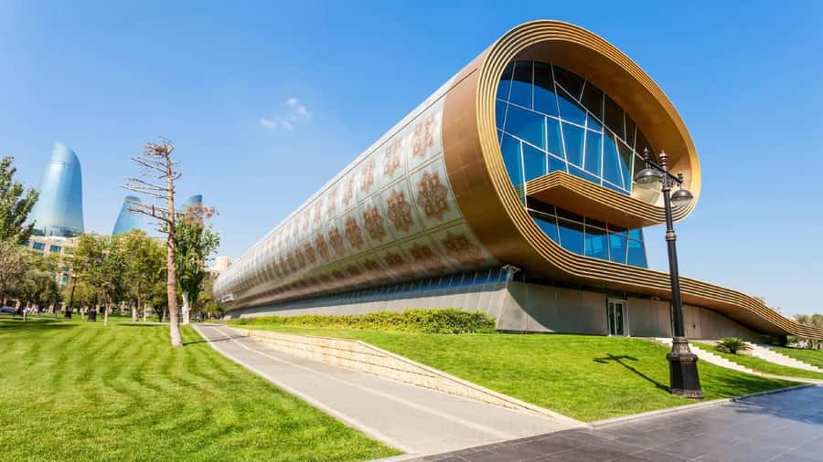 Best of Baku: 4-Hour City Tour Historic and Modern Landmarks - The pace, guide style, and one practical warning