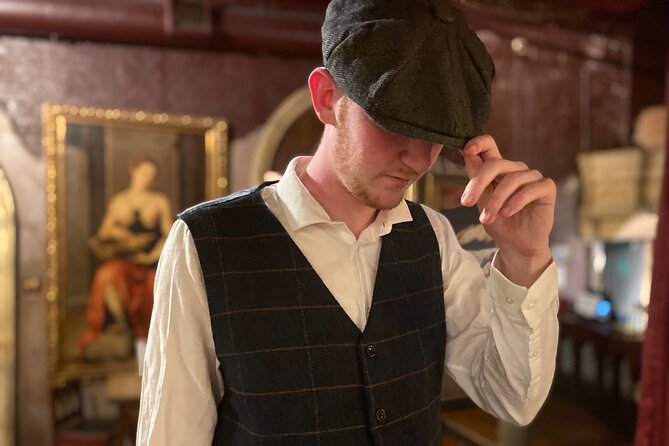 Birmingham Gangs Nighttime Historical Walking Tour with Pub Stops - Who will enjoy this evening most