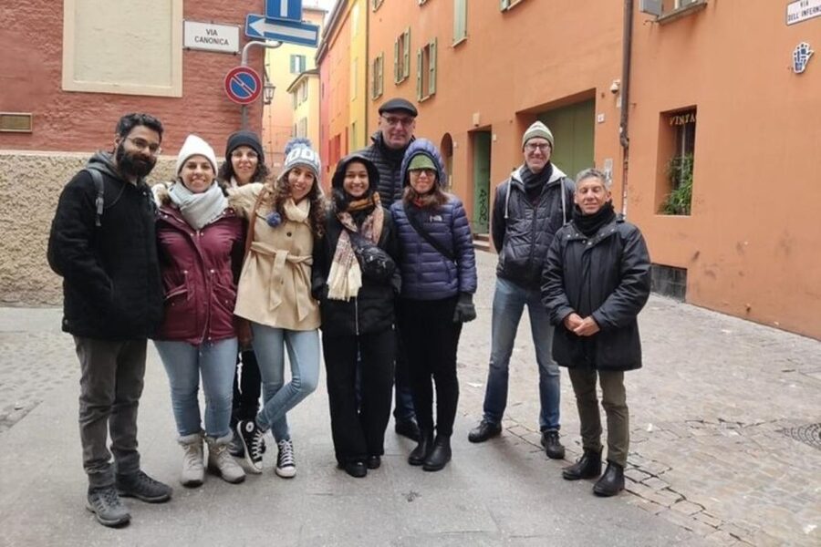 Bologna : Historic Center Walking Tour - Starting at Palazzo d’Accursio