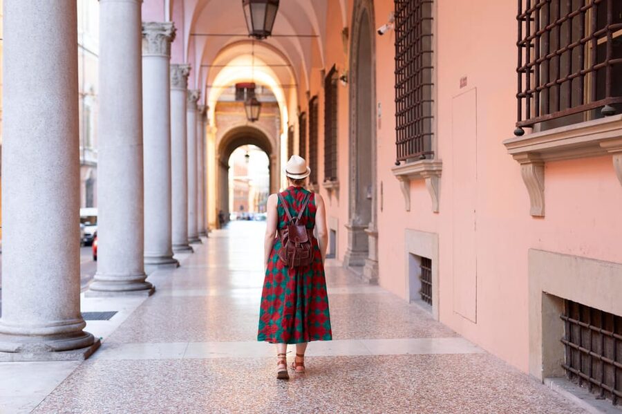 Bologna: Private Top Historical Sites Guided Walking Tour - Starting at Piazza del Nettuno