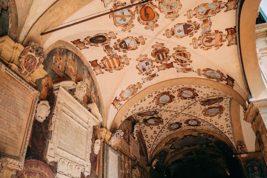 Bologna: Small-Group Tour with the Historic Archiginnasio - Santo Stefano, galleries, and the city under porticos
