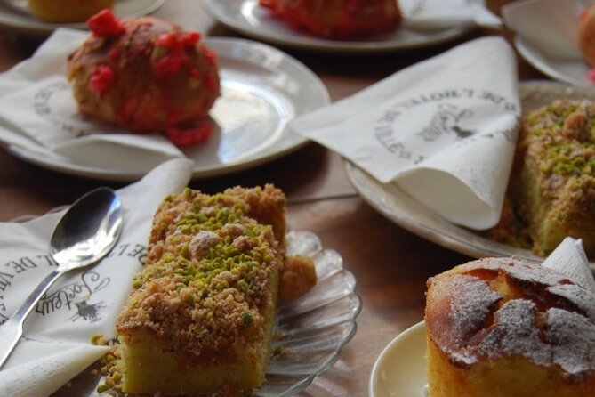 Bordeaux' Best Boulangeries & History Tour - Starting beneath the Flèche Saint-Michel