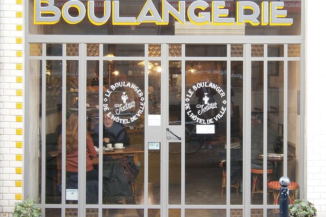 Bordeaux Historic and Gourmet Food Walking Tour - Wine explains why Bordeaux became Bordeaux