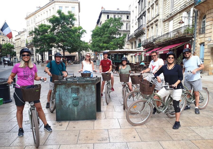 Bordeaux: Top Landmarks & Historic Bike Tour - Key points to know before you pedal