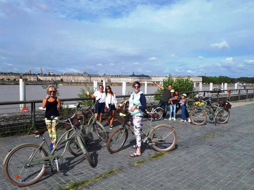 Bordeaux: Top Landmarks & Historic Bike Tour - Grosse Cloche and the Saint-Michel quarter