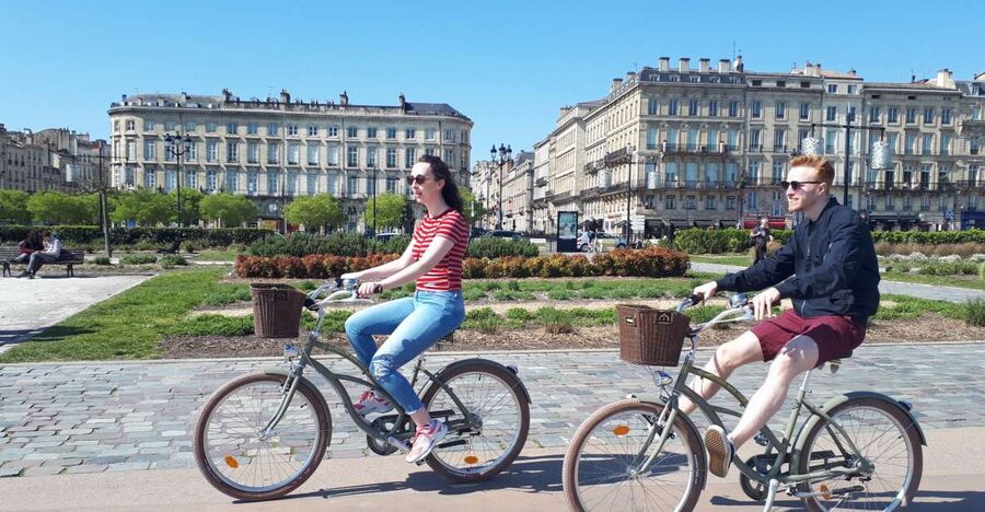 Bordeaux: Top Landmarks & Historic Bike Tour - Chartrons, Bordeaux’s wine-trade quarter