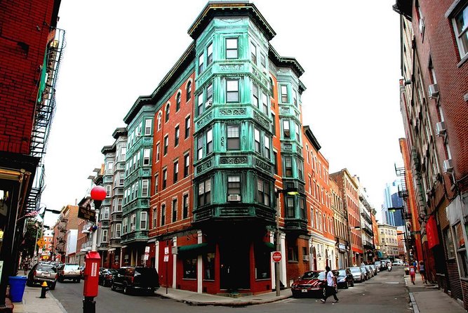 Boston Food & History: Pizza, North End & Freedom Trail - Starting beside Boston Harbor and the Greenway