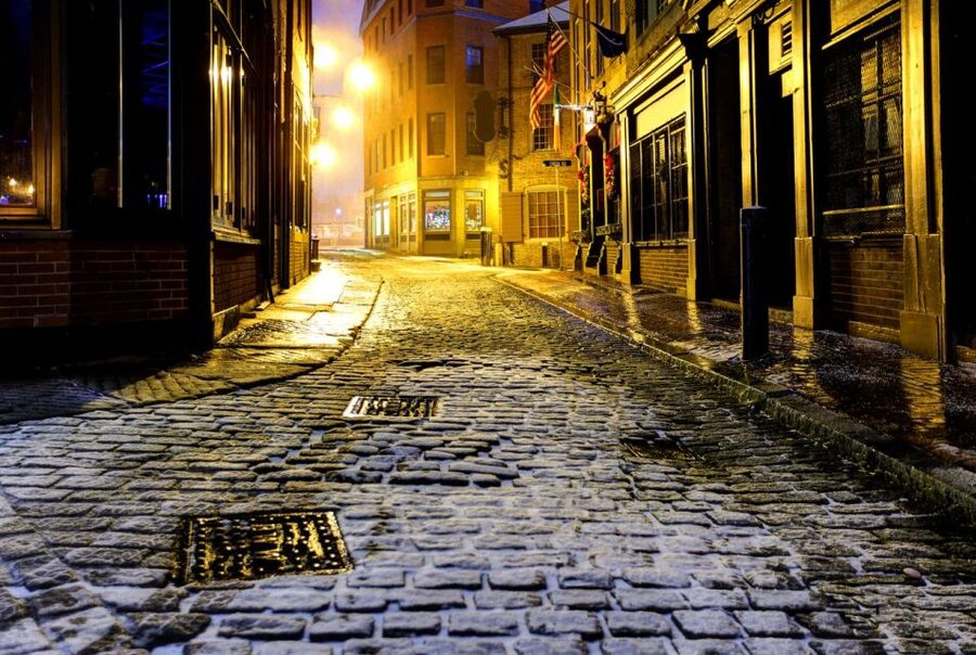 Boston: Haunted Pub Crawl of Historic Pubs and Taverns - Revolutionary Boston with a ghost-story edge