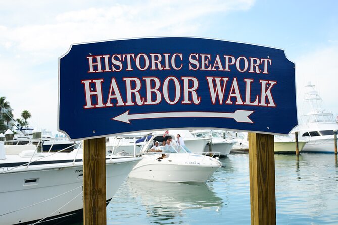 Boston Seafood Lovers Food and History Walking Tour - A full lobster roll at Union Oyster House
