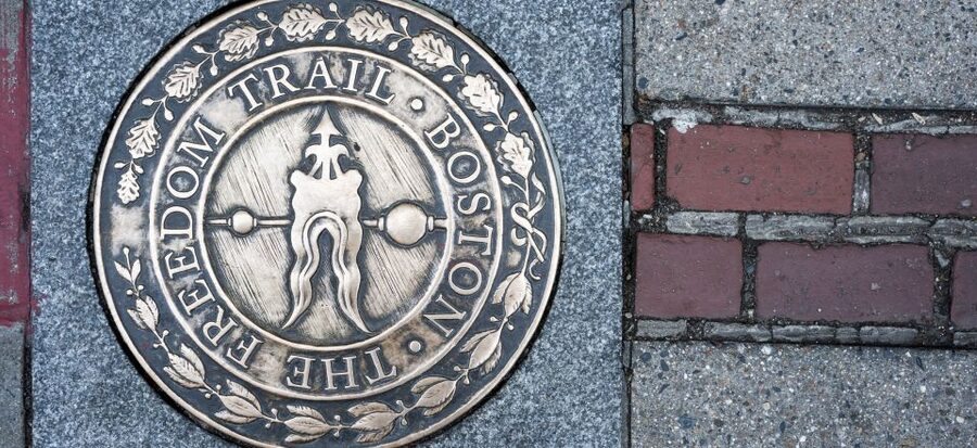 Boston: Seafood Tasting & Historical Walking Tour - Starting below Modern Pastry in Boston’s North End