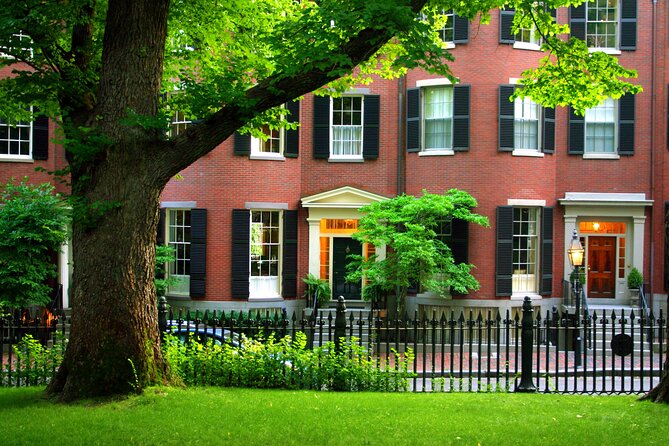 Boston: Underground Railroad History Tour of Beacon Hill - John J. Smith’s home and the people behind the movement