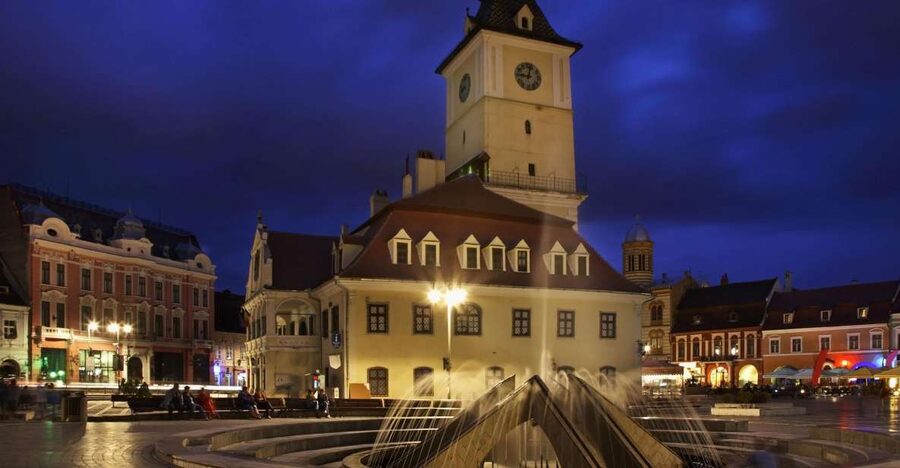 Brasov: Candlelight Tour of Medieval Architecture - Starting in Council Square with Brasov’s long story
