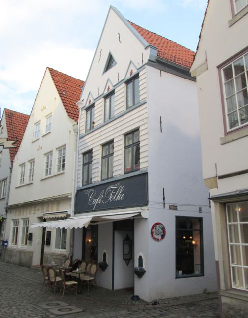 Bremen: Walking Tour of Historic Schnoor District - Haus Schnoor 15 and Packhaus Schnoor 2