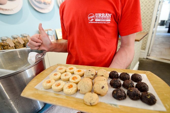 Brooklyn Food Walking Tour: Local Eats & Family‑Run Shops - Rain, snow, and practical walking advice