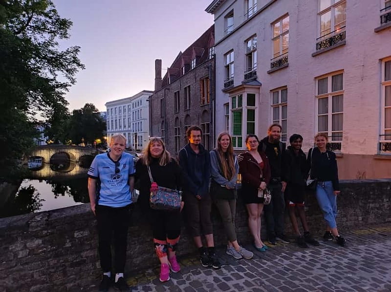 Bruges: Nightly Tales and Untold History Walking Tour - Cafe Vlissinghe and local life