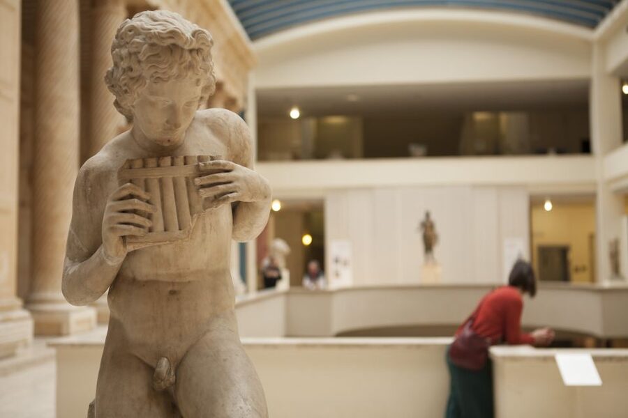 Brussels: Museum Art & History Entry Ticket - Find the correct entrance at Cinquantenaire