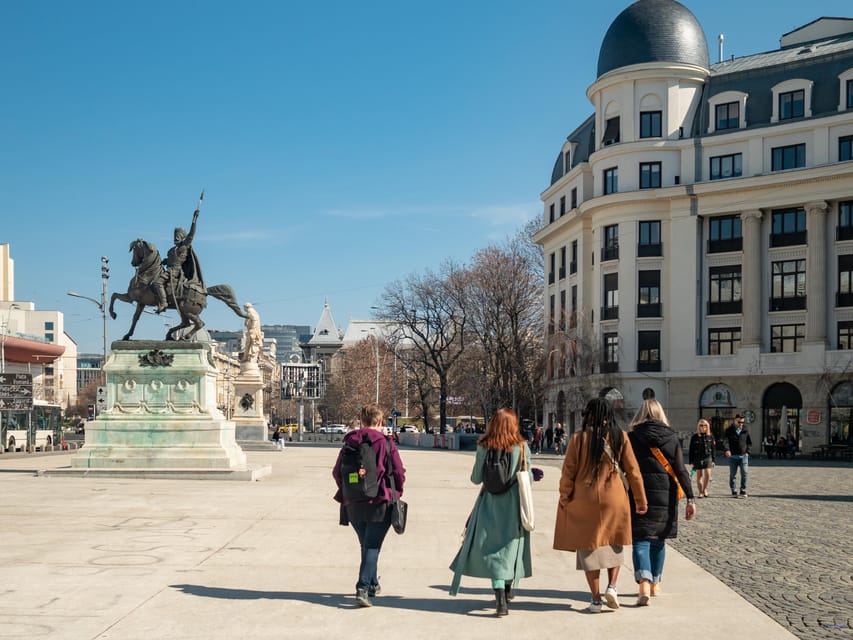 Bucharest: Small Group History, Art & Secrets Tour - A café break after the first hour