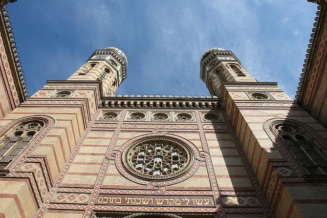 Budapest Jewish Heritage Memorial Walking Tour & Synagogue Entry - Key things to know before you book