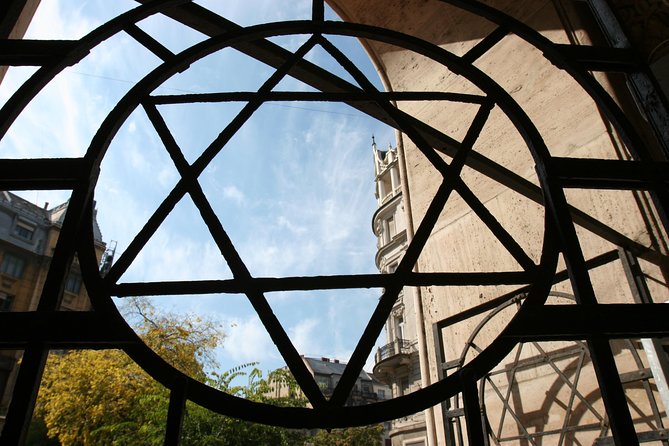 Budapest Jewish Heritage Memorial Walking Tour & Synagogue Entry - The Grand Tour adds the stronger second half