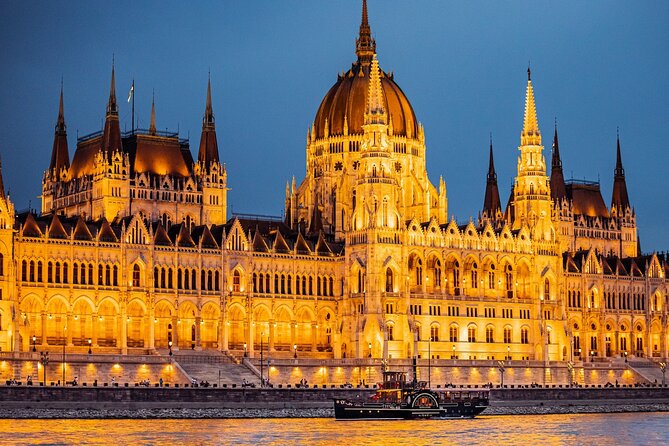 Budapest Paddle Steamer Danube Cruise with Tokaj & Audio Guide - Buda Castle, Chain Bridge, and the best photographs